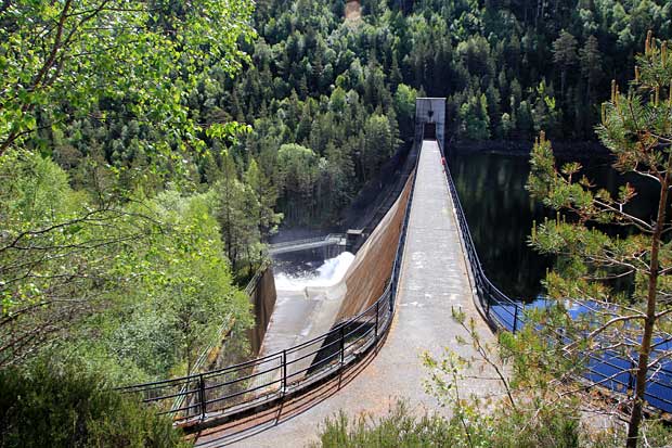 Benevean Dam in Glen Affric